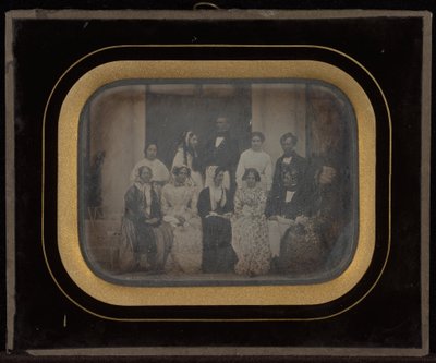 Portrait de groupe de dix membres du Cercle d